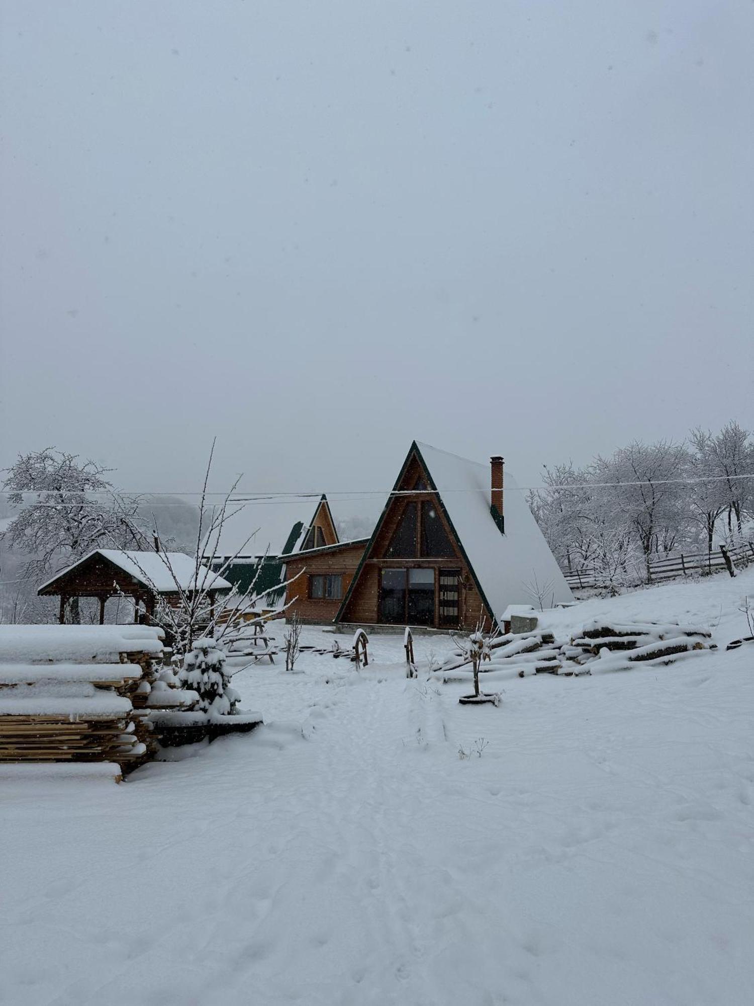 Rubicon Cabins Secaria Εξωτερικό φωτογραφία